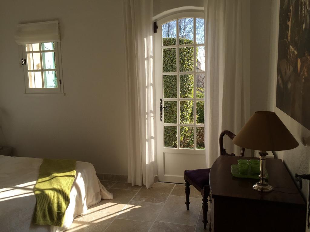 パラドゥー Le Mas Des Lauriers Bed & Breakfast 部屋 写真